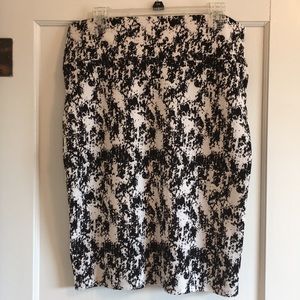 LuLaRoe Cassie Skirt Size L (14-16)